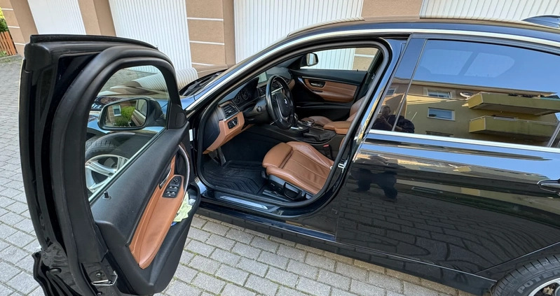 BMW Seria 3 cena 61900 przebieg: 210000, rok produkcji 2013 z Gdańsk małe 154